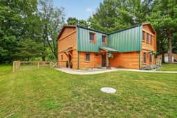 The Lazy Cast Lodge