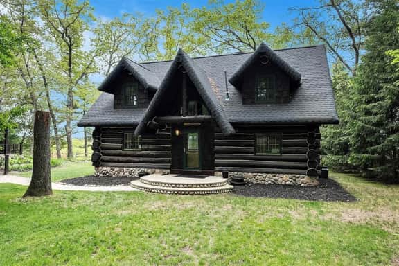 Rivers Edge Retreat-Hot Tub, Game Room, River View